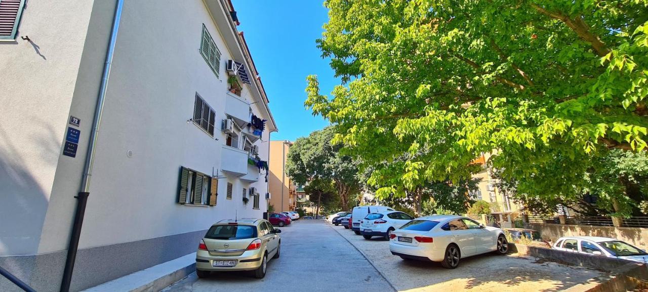 Attic Split Apartment Near City Centre 外观 照片